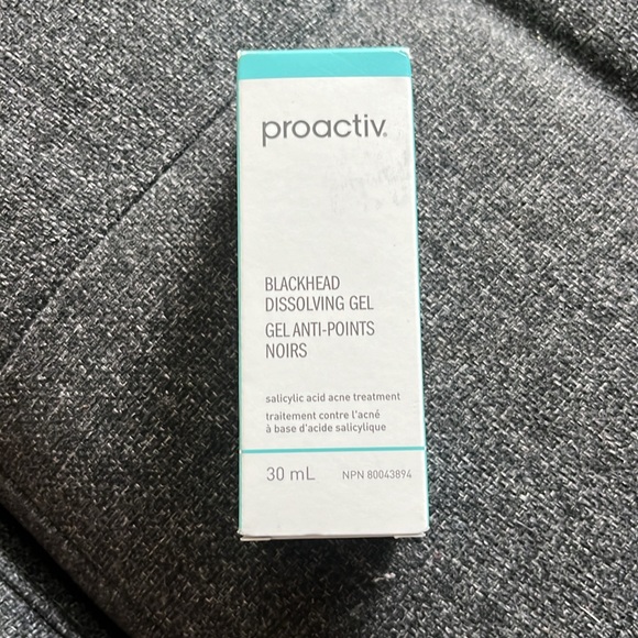 NWT Proactiv Blackhead Dissolving Acne Gel - Salicyclic Acid Acne Spot Treatment - Picture 1 of 5